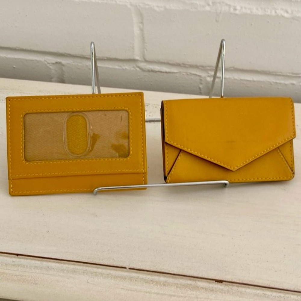 Women’s REID Small Leather Mustard Yellow Change Purse & Credit Card Holder